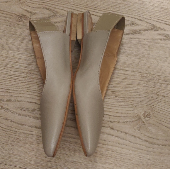 BYBLOS (made in Italy) Beige Ballet Genuine Leather Flats - Picture 16 of 16